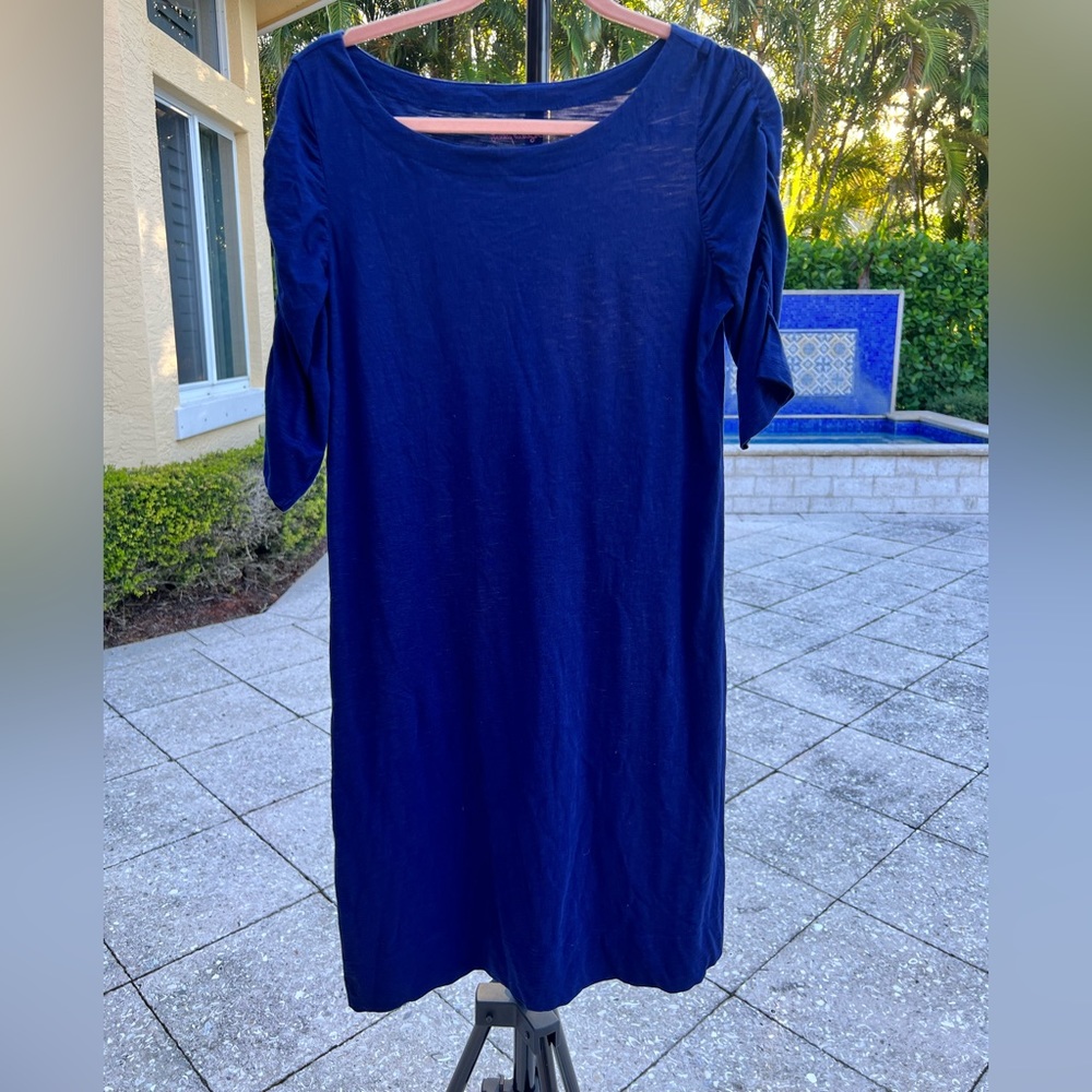 Lilly Pulitzer navy t-shirt dress in pima cotton size L